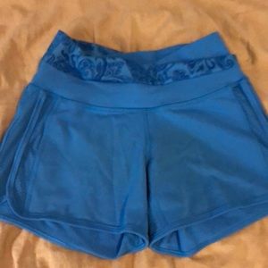 Lululemon shorts size 2